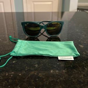 Knockaround Deja Vous Poison Ivy